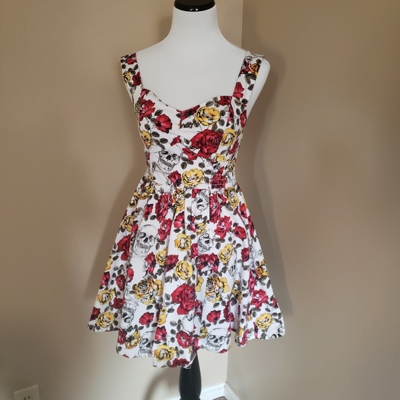 Hot Topic rockabilly pinup style dress - Picture 2 of 7